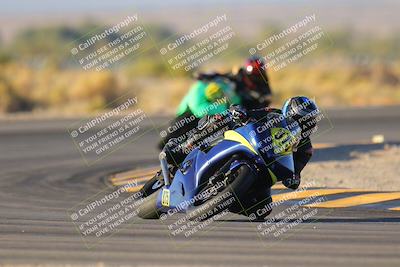 media/Nov-19-2023-CVMA (Sun) [[1f3d1b7ccb]]/Race 17 Amateur Supersport Middleweight/